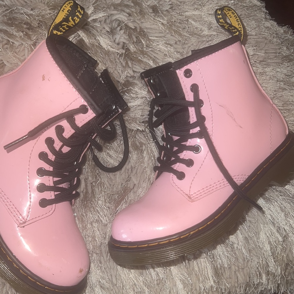 Boots - Picture 4 of 8